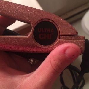Like new , ultra chi hair straighter