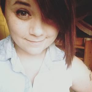 Meet your Posher, Caitlin