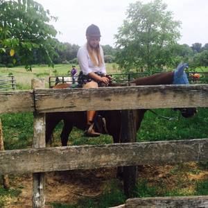 Meet your Posher, Amy