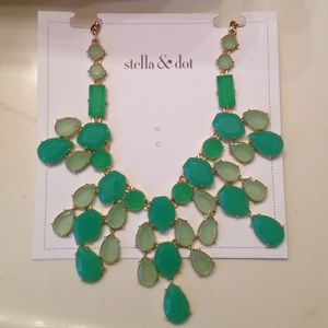Stella & Dot Linden Necklace