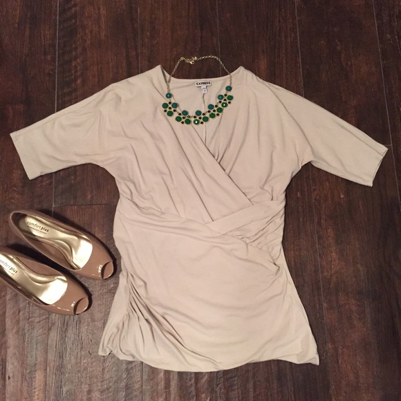 Express Beige V-neck