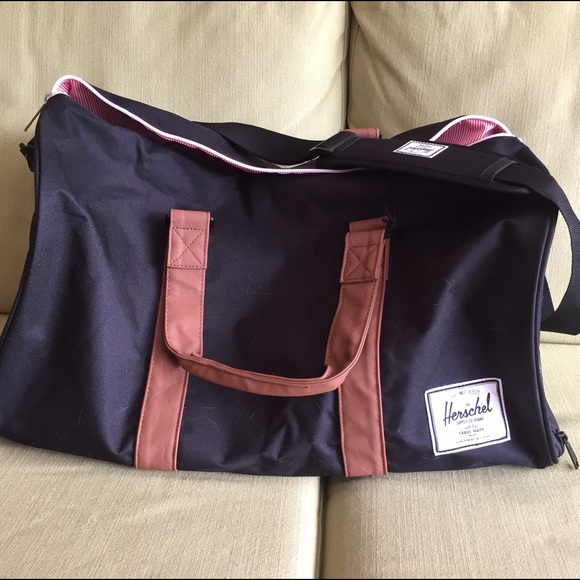 HERSCHEL DUFFLE 😎