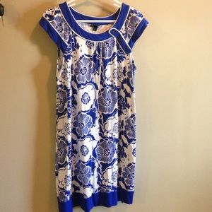 Banana Republic lightweight bold floral shift