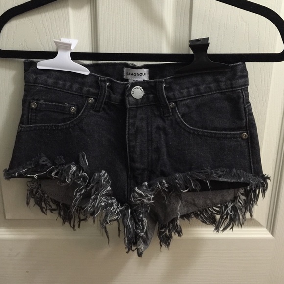 High waisted shorts 😎