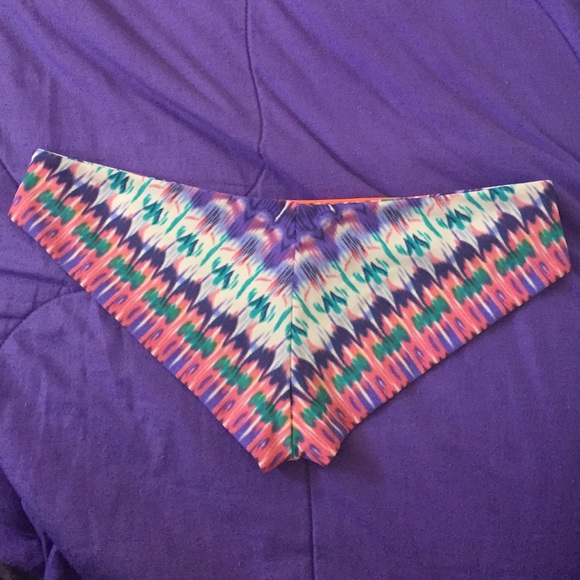 BRAND NEW BIKINI - Picture 2 of 2