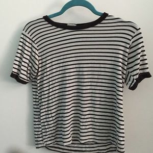 Stripped short sleeve shirt