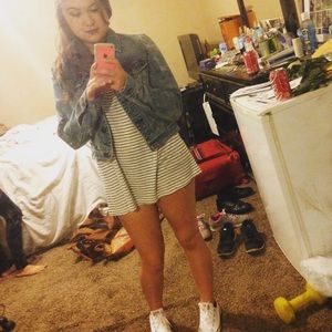 Meet your Posher, Crystal