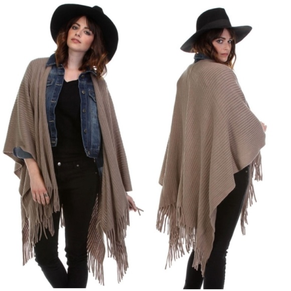 SOLD**Beautiful soft and warm fringe Ruana/ poncho - Picture 2 of 4