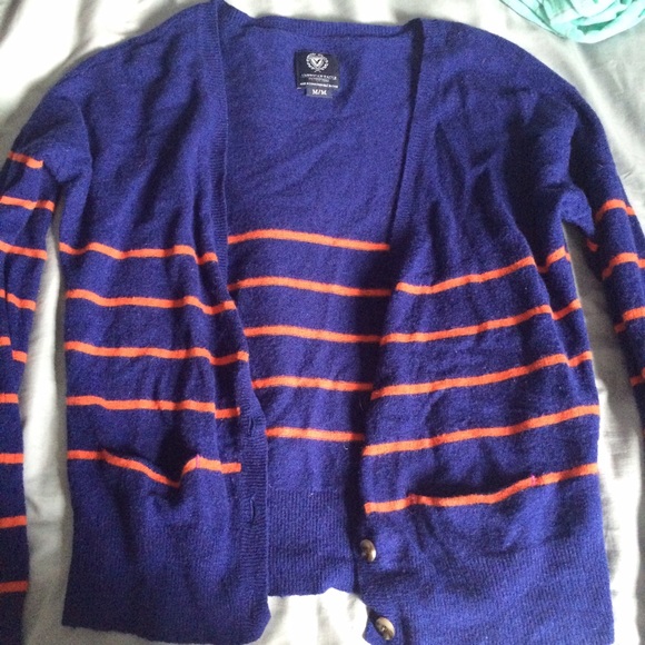 American eagle sweater