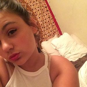 Meet your Posher, Sydney