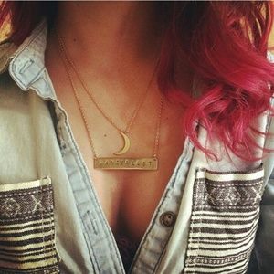 Wanderlust bar necklace
