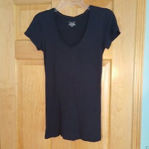 Navy v-neck shirt