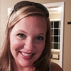 Meet your Posher, Leigh anne