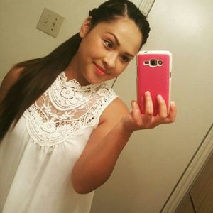 Meet your Posher, Alejandra