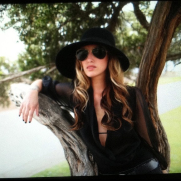 Meet your Posher, Kristina - Picture 1 of 1