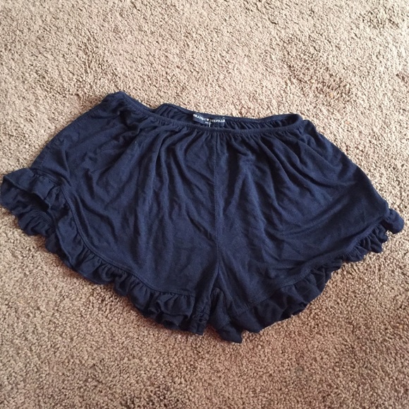 Brandy Melville Ruffle Shorts