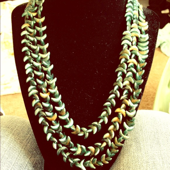 Triple gorgeous necklace