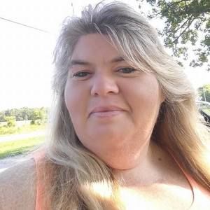 Meet your Posher, Ramona