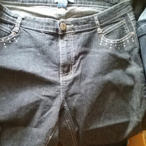 Dark Capri jeans