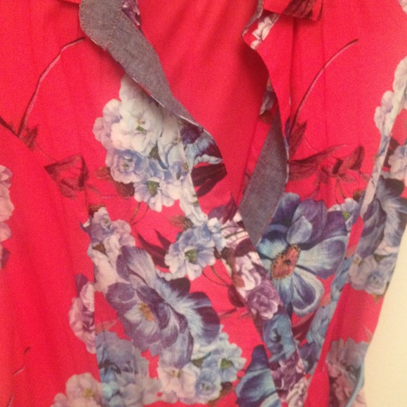 🎉Ellen Tracy red and baby blue floral dress. - Picture 3 of 4
