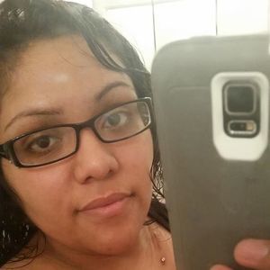 Meet your Posher, Selena