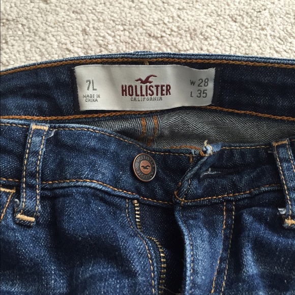 Hollister Striaght Leg Jeans