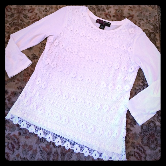 Peck & Peck Tops - Peck&Peck lace detail top