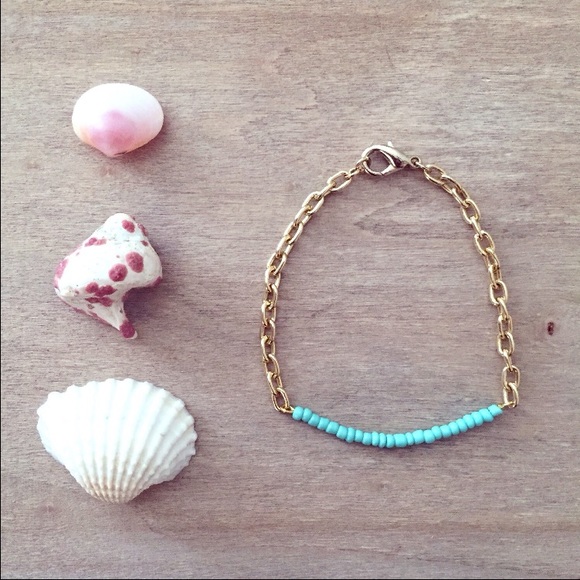Ocean green seed bead bracelet