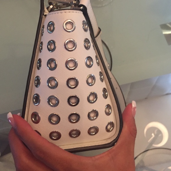 Michaek kors studded white selma - Picture 2 of 4