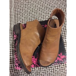 Cognac sandal/booties