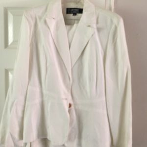 White linen 3 piece suit