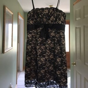 White House black market dress