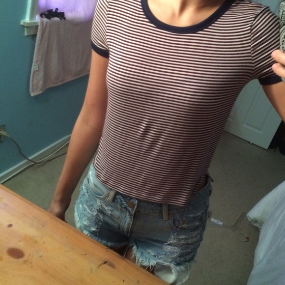 Stripped AEO baseball tee.