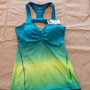 Old Navy Active Wear Top w/built in bra