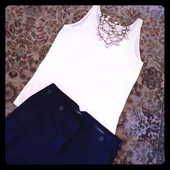 Perfect alone or layered LOFT silk pleated tank
