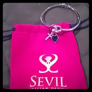 Beautiful bracelet....