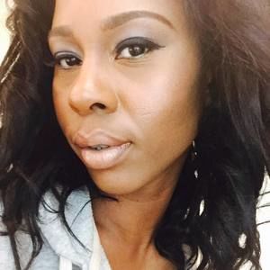 Meet your Posher, Akiya
