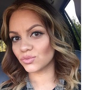 Meet your Posher, Gaby