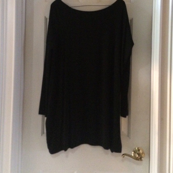 Black piko dress