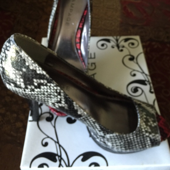 Gracee 2 platform pump - Picture 1 of 4