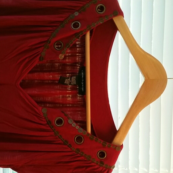 Top - Picture 2 of 3