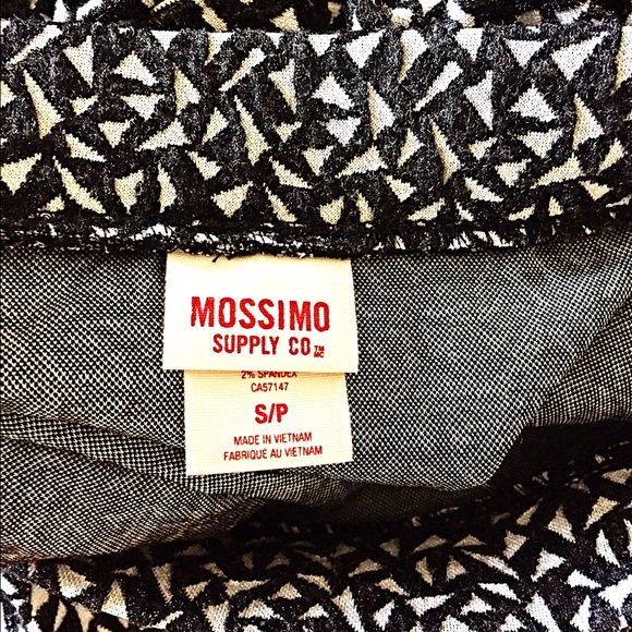 Black and white skirt - Picture 2 of 2