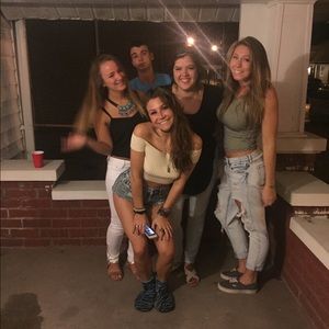 Meet your Posher, Sky