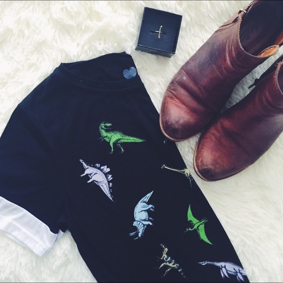 Dinosaur Pattern Tshirt