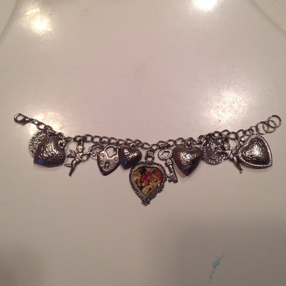 Charm bracelet