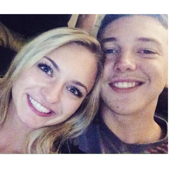 Meet your Posher, Alexis - Picture 1 of 1