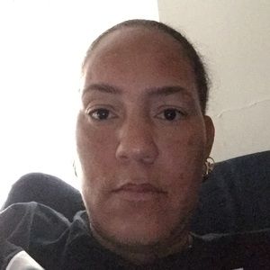 Meet your Posher, Lenora