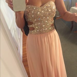 Gorgeous Prom Dress! 😻 worn once