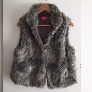 Faux fur vest **SOLD** on Mercar