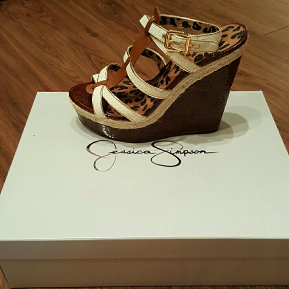 Jessica Simpson Wedge Sandal - Picture 4 of 4